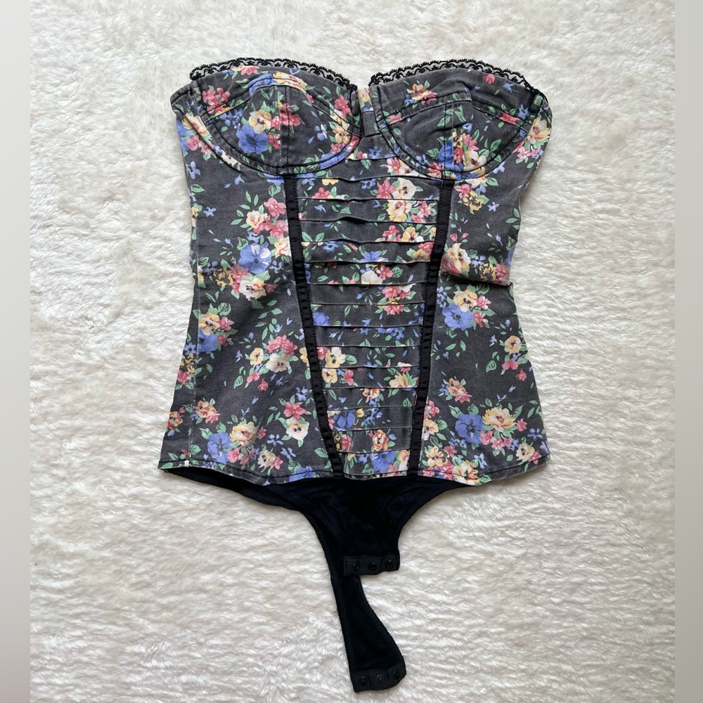 S size Zara bodysuit